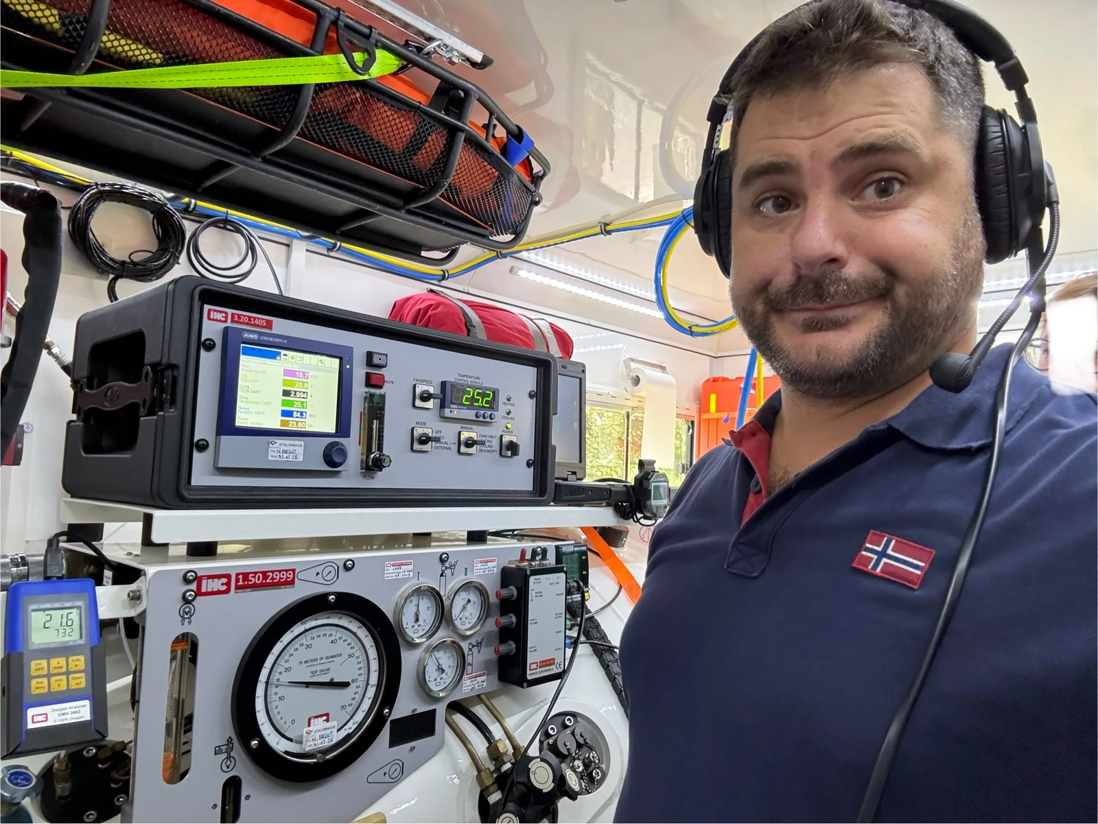 Enrico Mantegazza durante attività tecnica in camera iperbarica